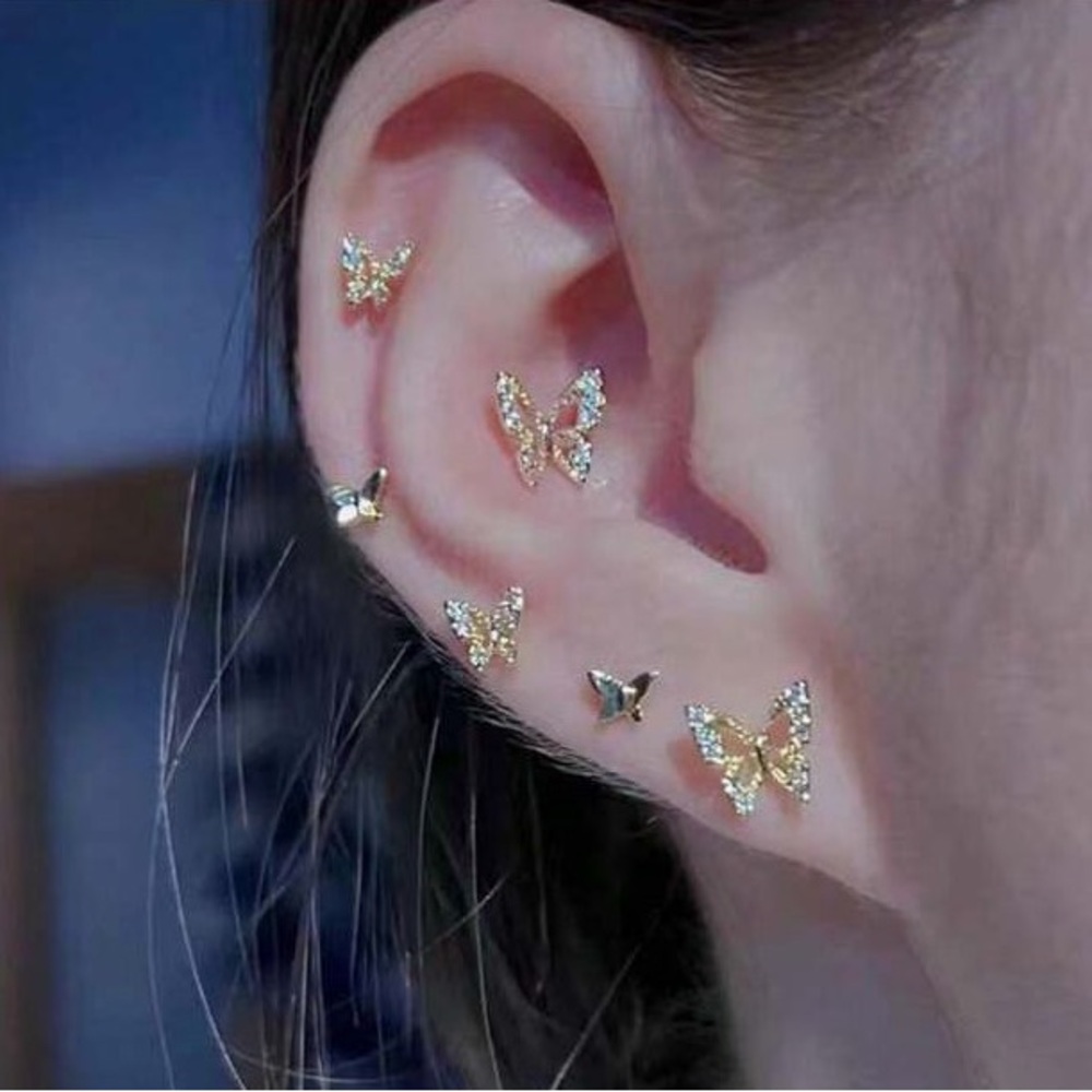 Earrings- 3 Pairs of  Butterfly Good tone Stud Earrings Sets. Nwt